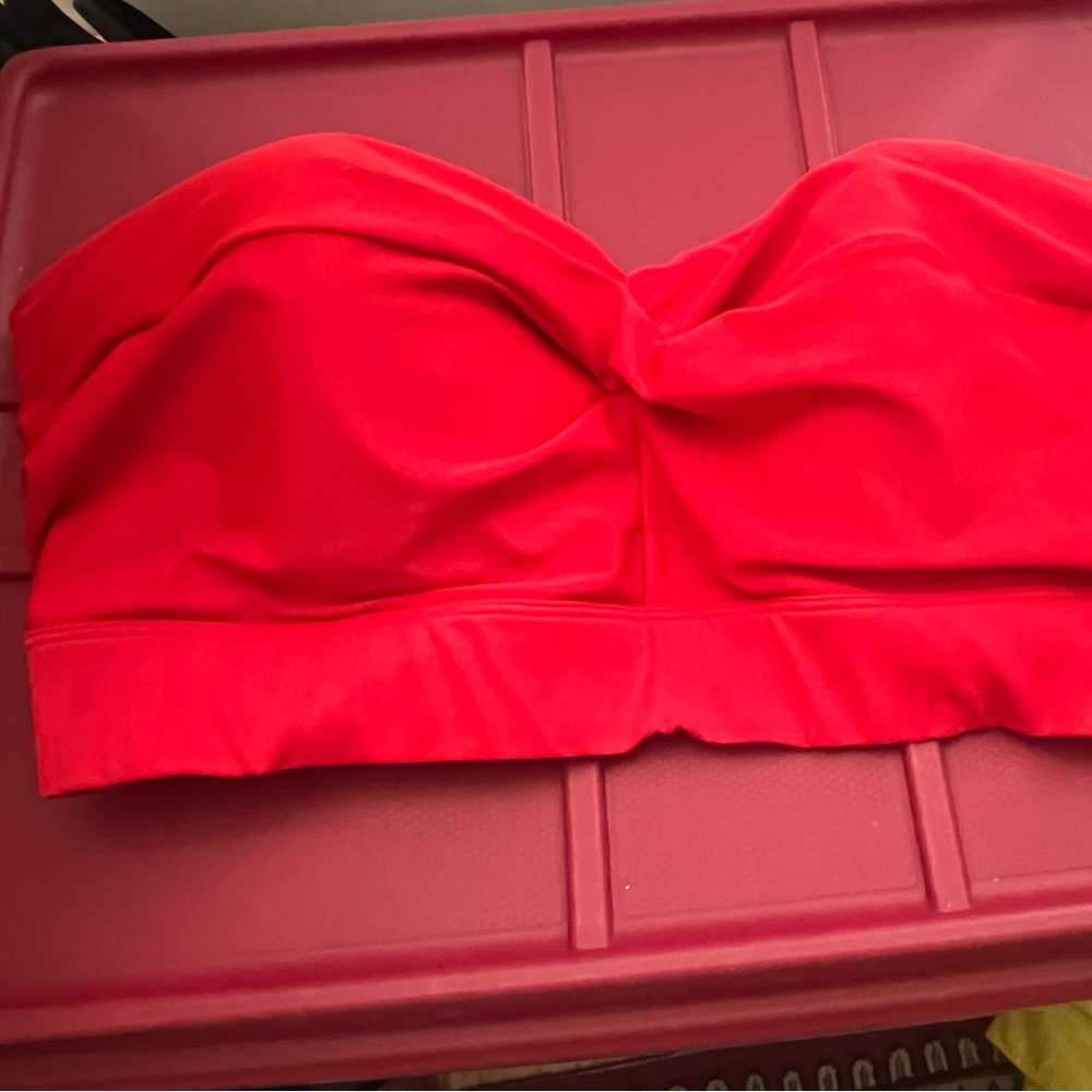 Old Navy Strapless underwire Swim Top 2X Red